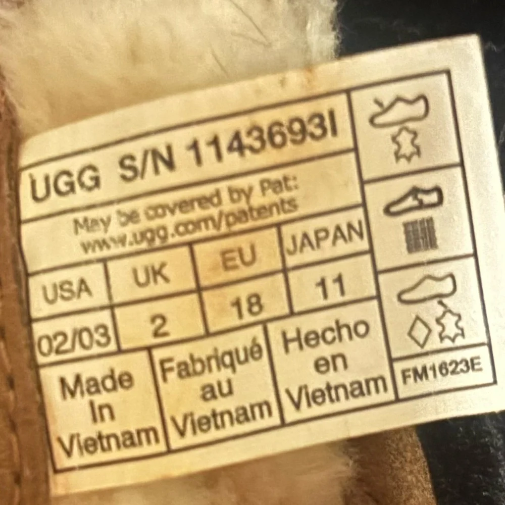 UGG Baby Classic Boots Brown Suede Sheep Lined Soft Sole Infant Newborn 02 03